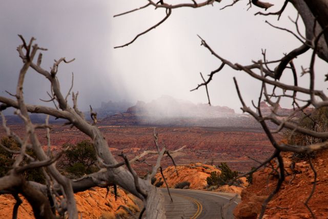 Arches NP -- The snow is coming 