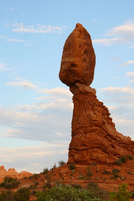 Arches NP -- Balance Rock 