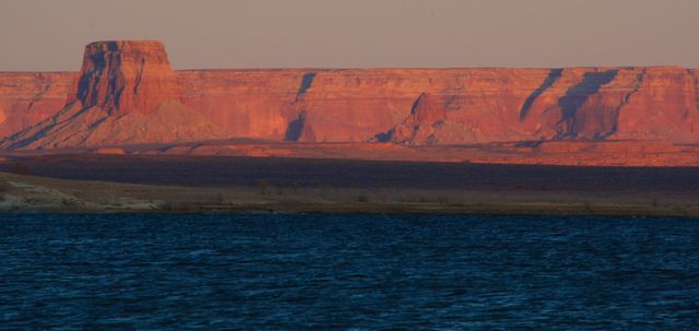Lake Powell has over 1960 miles of shoreline 