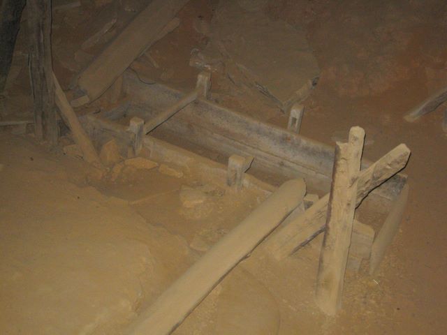 Old saltpeter pit (used to mine gunpowder during the Civil War)
