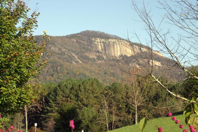 A view of Table Rock Mountain from the Table Rock Visitor's Center 